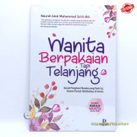 Image of Wanita Berpakaian Tapi Telanjang